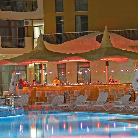 Grenada - By The * Napospart