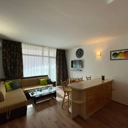 Apartman Grenada - By The Napospart